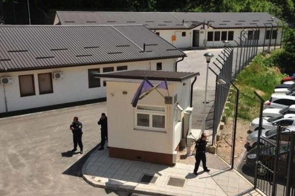 Welcome to Bosnatanamo. Detenzione migratoria in Bosnia e Erzegovina