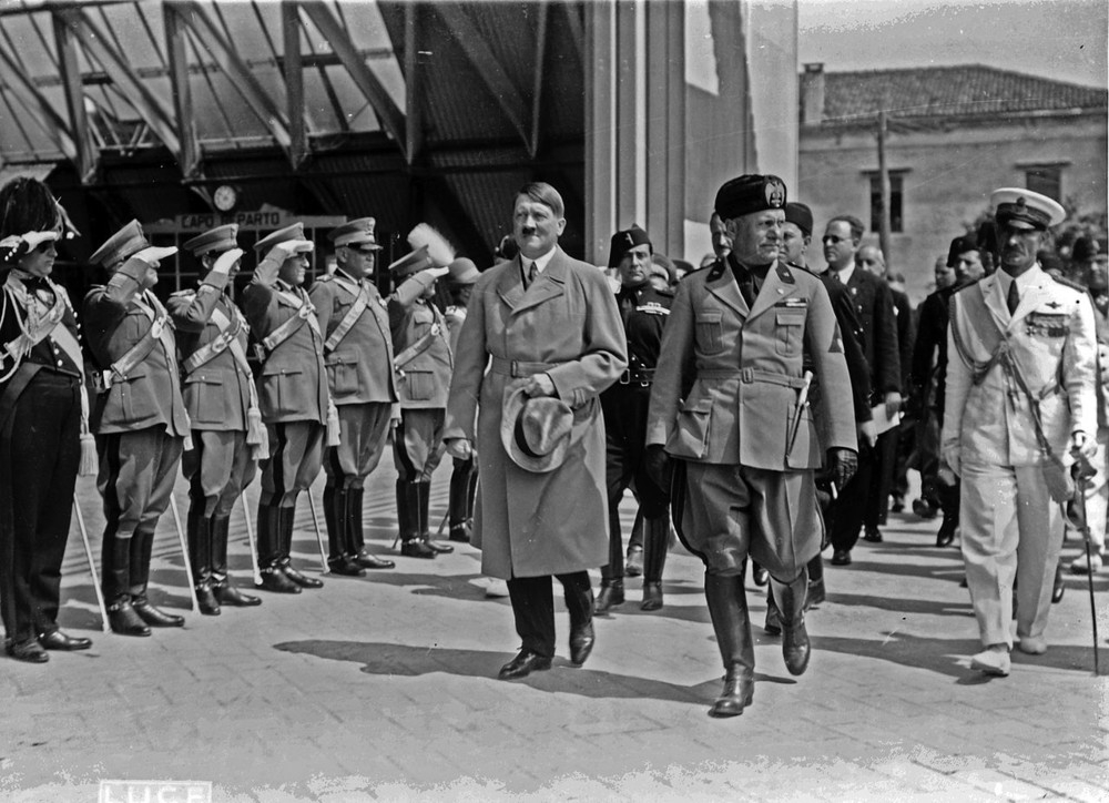 La travagliata storia del Mein Kampf in Italia
