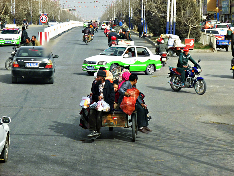A Journey into Xinjiang, in the footsteps of the screaming demons