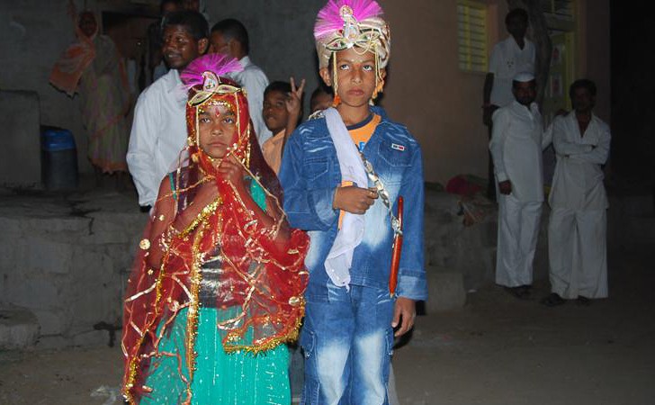 Fermare i matrimoni tra bambini in India, un tendone nuziale alla volta
