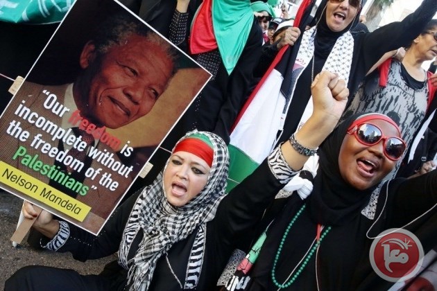 Sudafrica, Israele e Palestina: la storia dietro una statua di Mandela
