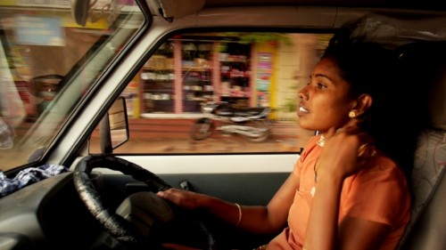 India, anche le donne “paria” saranno taxi-driver