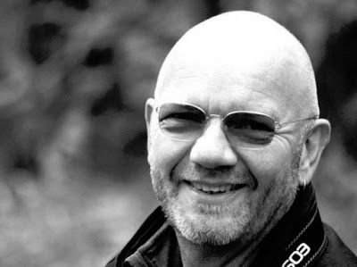 Poesia del giorno. Simon Marsh