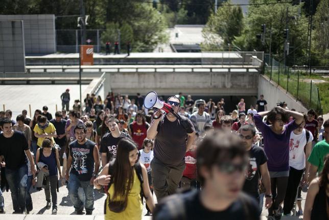 El “plan criminal” de reclamar derechos en educación