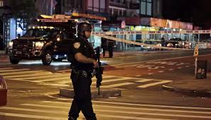 New York, bomba esplode nel centro di Manhattan