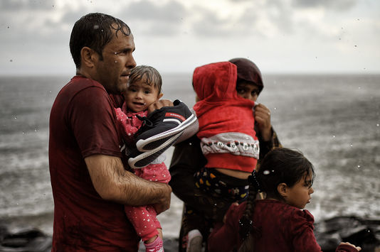 A Perpignan, le Visa d’or au photographe Aris Messinis pour son travail sur les migrants