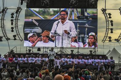 “In Colombia la guerra è finita”, Farc approvano all’unanimità l’accordo di pace