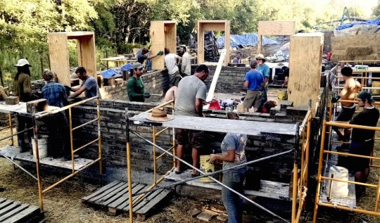 Comment construire sa maison écologique en une semaine et à petit prix grâce à l’ « open source »