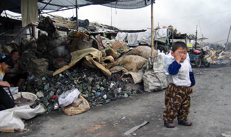 Recycler ici pour mieux polluer ailleurs ? Le secret du recyclage électro-ménager