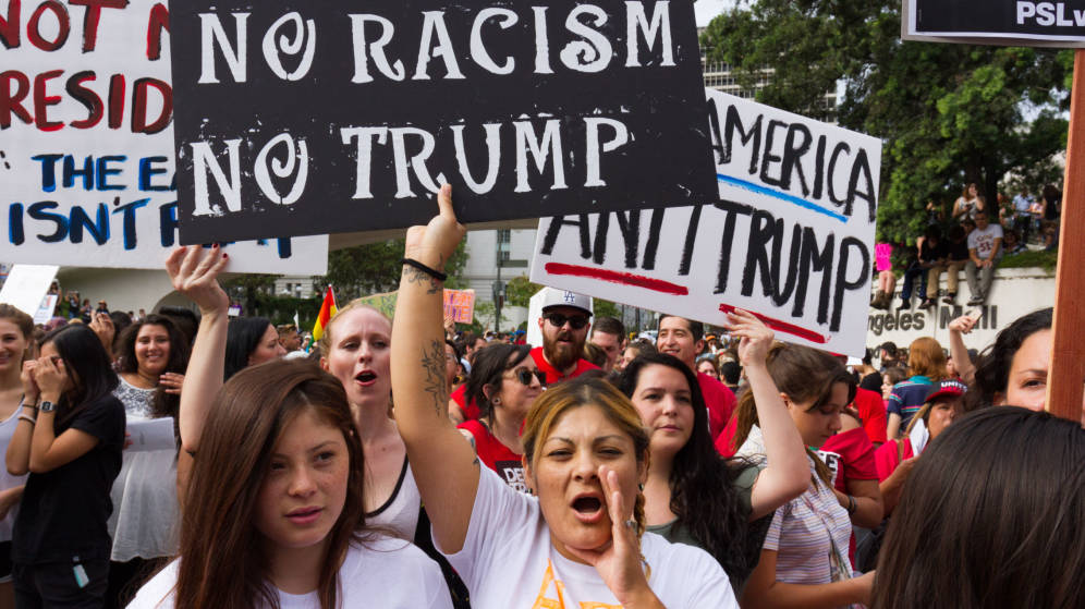 ‘Yo deporto, tú deportas’: la UE expulsó en 2015 a más del doble de inmigrantes que EEUU