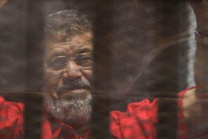 Egitto, annullata la condanna a morte di Morsi