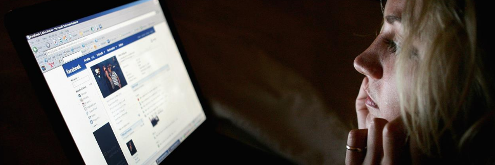 Facebook, via al piano contro le ”fake news”