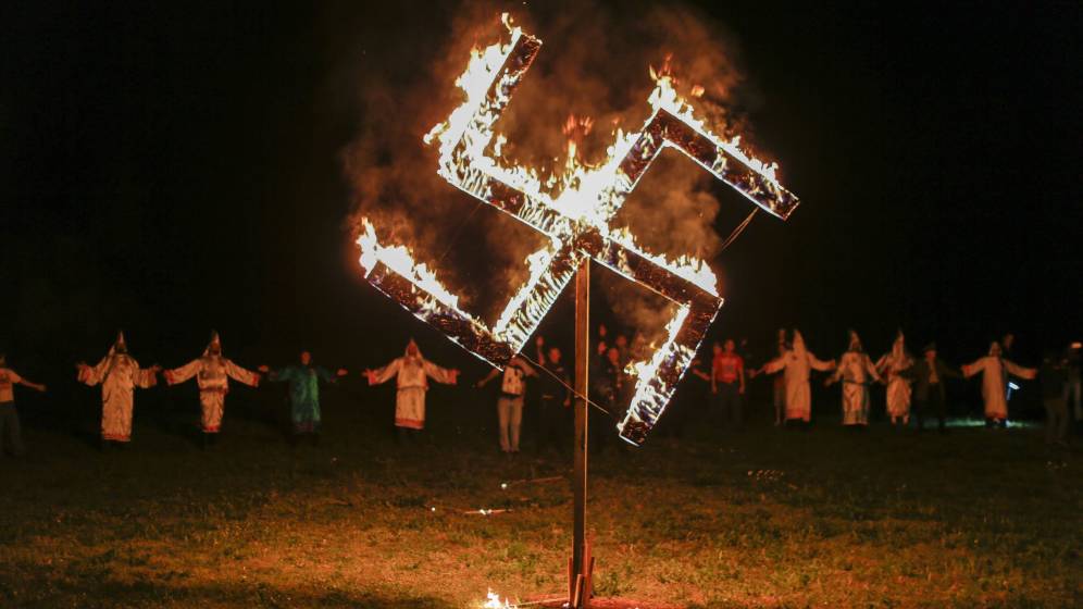 El Ku Kux Klan celebra la llegada de Trump: “Nuestros miembros aumentan cada día”