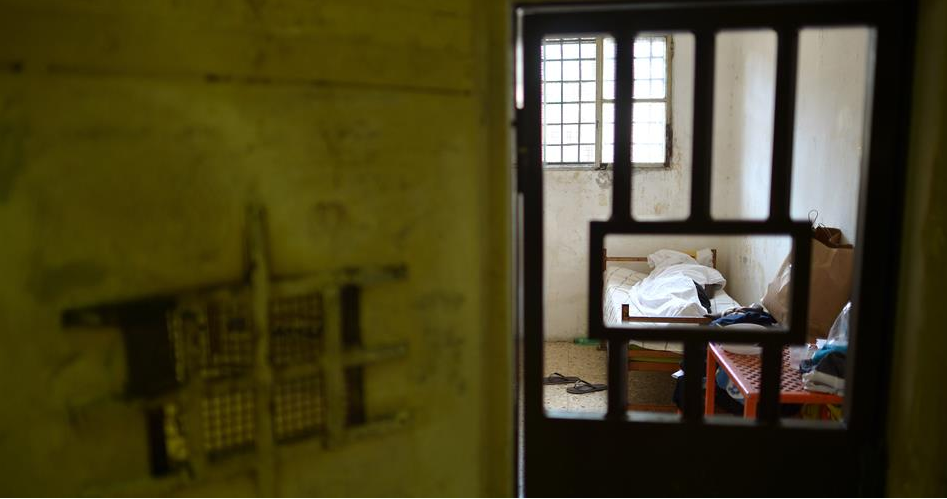 Così la Sardegna è diventata la Guantanamo d’Italia