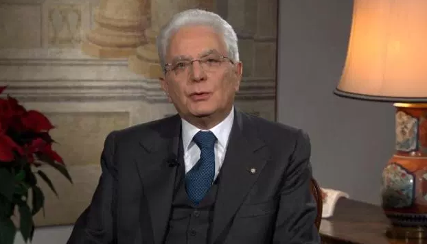 E’ arrivato il tempo degli uomini in grigio