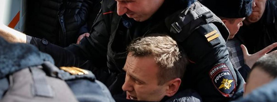 Mosca, arrestato il leader dell’opposizione Navalny: altri 500 fermi