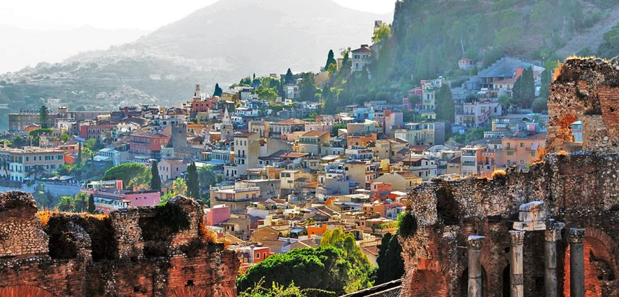 G7 a Taormina, mancano due mesi e non c’è ancora nulla (ma gli “amici” hanno già vinto gli appalti)