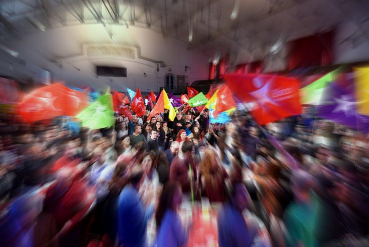 Comment l’union des socialistes et de la gauche radicale a mis un terme à l’austérité au Portugal