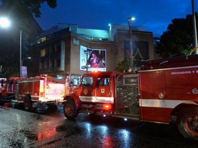 Three killed in blast at upscale Bogota mall