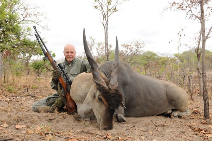Le WWF accusé de protéger les chasseurs de trophées en Afrique