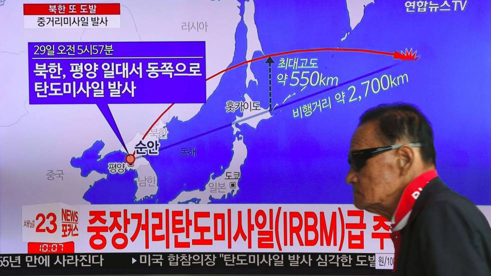 Corea del Norte lanza un misil balístico que sobrevuela Japón