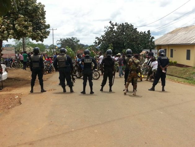 Crisis in Cameroon Spurs Govt Crackdown on Press