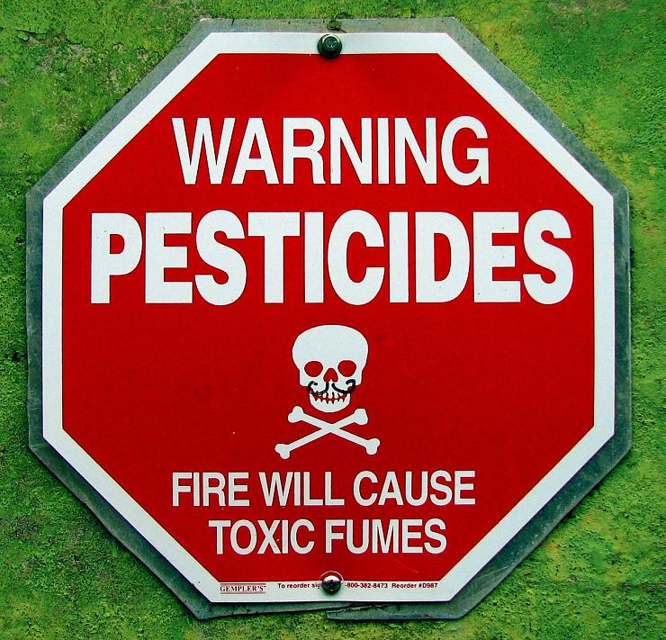 Sous la pression des lobbies, le gouvernement renonce à interdire le glyphosate