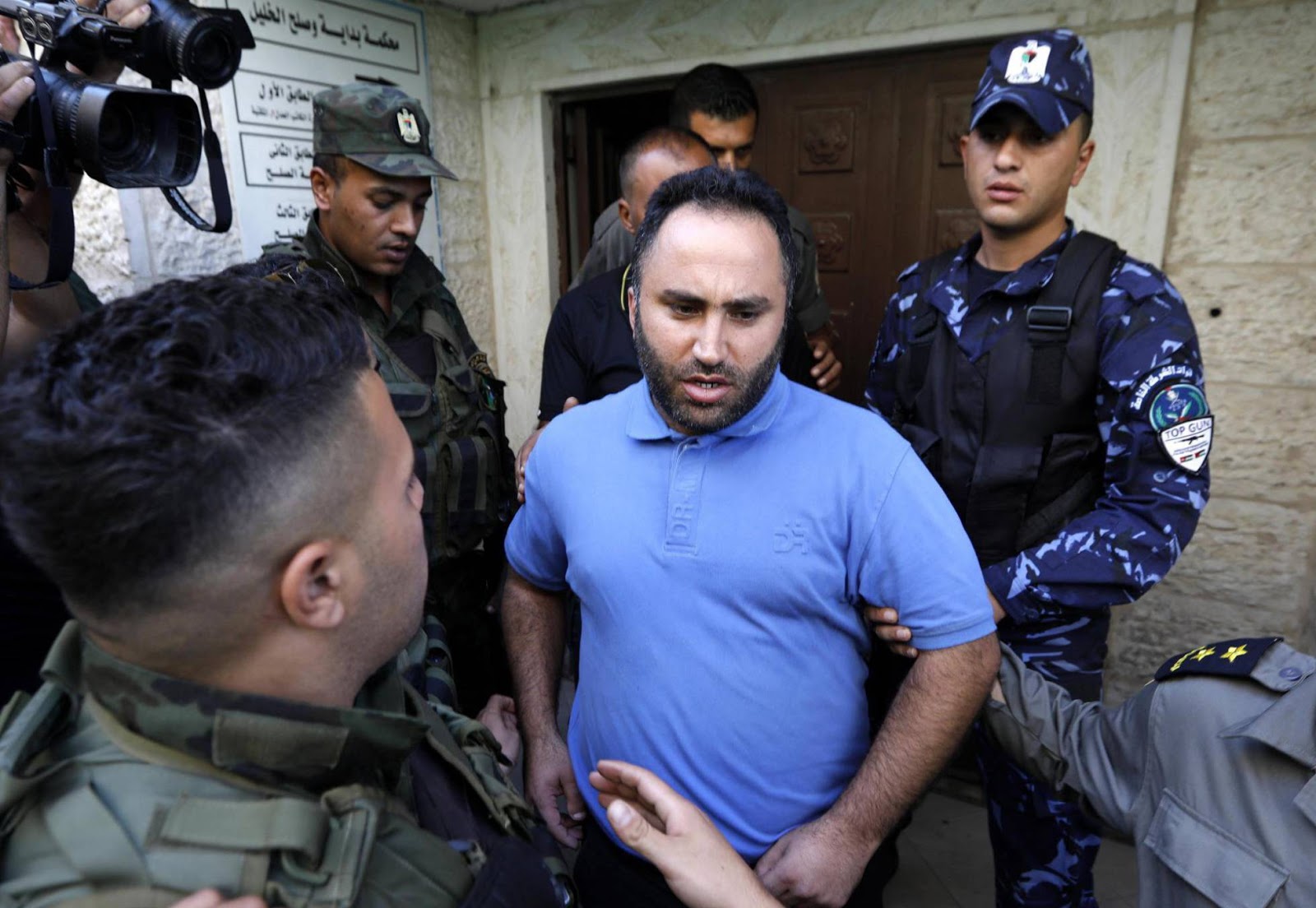Issa Amro, el pacifista detenido por los palestinos y perseguido por los israelíes