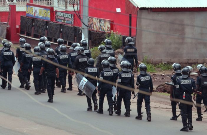 Camerun, i soldati bloccano le proteste dei separatisti