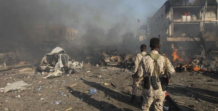 Autobomba a Mogadiscio, i morti sono più di 200