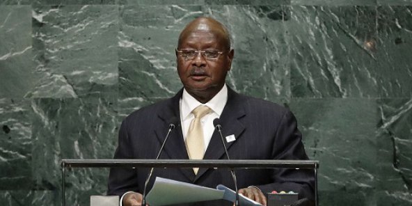 Ouganda : des journalistes arrêtés pour un article évoquant un complot de Museveni contre Kagame