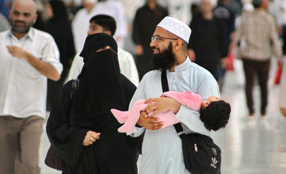 Islam, cosa dice il Corano su donne, divorzio e violenza domestica