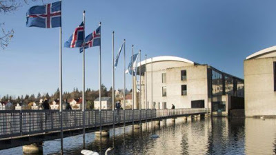 Islanda, entra in vigore la legge sulla parità di stipendio tra uomo e donna