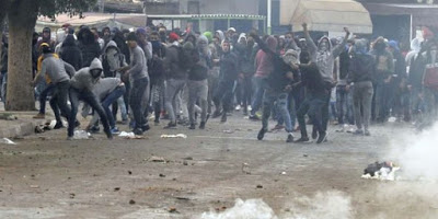 Tunisie : les protestations continuent, le gouvernement dénonce des actes de vandalisme