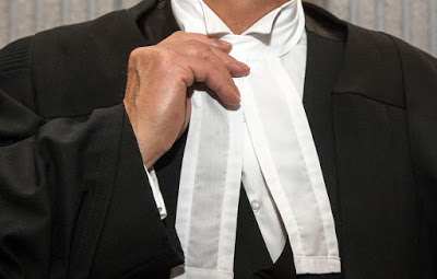 Accusés d’avoir profité pendant des années d’un couple de sans-abri ayant une déficience intellectuelle
