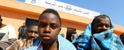 Giornata mondiale del migrante, Save the Children: “Lo stop alla relocation ha spinto i minori ad affidarsi ai trafficanti”