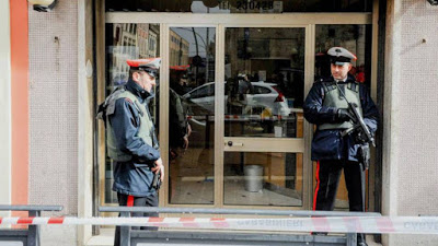 La violencia racista irrumpe en la campaña más incierta de Italia