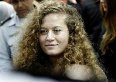Une Palestinienne jugée par Israël pour violences sur des soldats