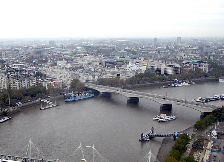 🌐 WOMEN’S STORIES _ The Women Who Built Waterloo Bridge