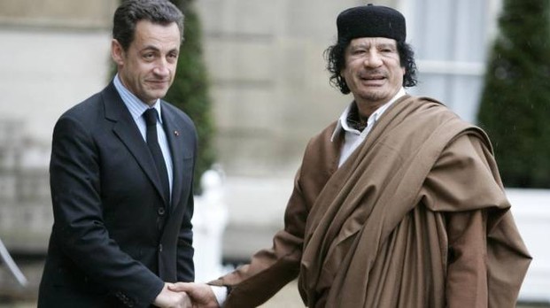 Sarkozy diventa il capro espiatorio per la guerra di Libia