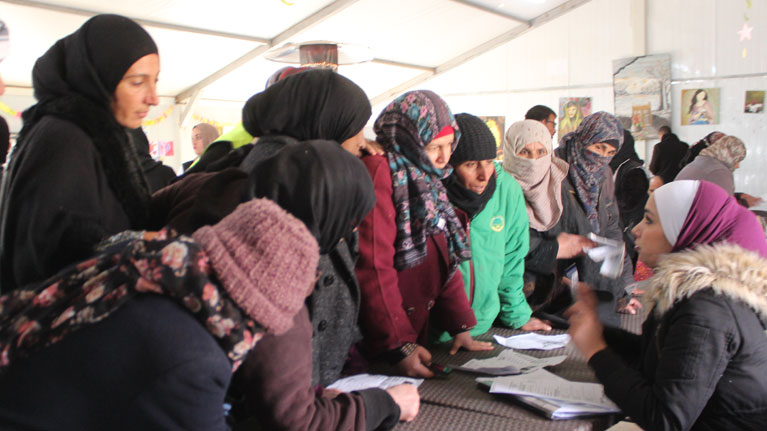 Ouverture d’un Centre pour l’emploi des réfugiés syriens dans un camp jordanien