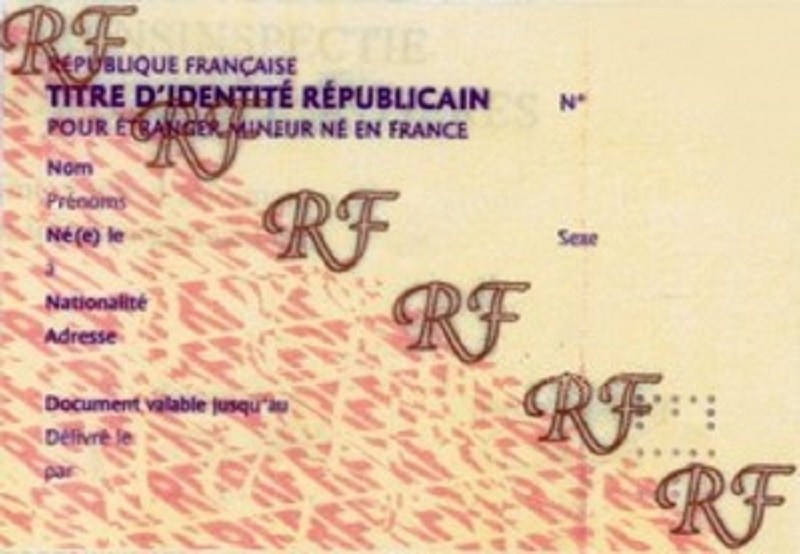 Titre d’identité républicain (TIR) pour mineurs étrangers nés en France : ce qu’il faut savoir