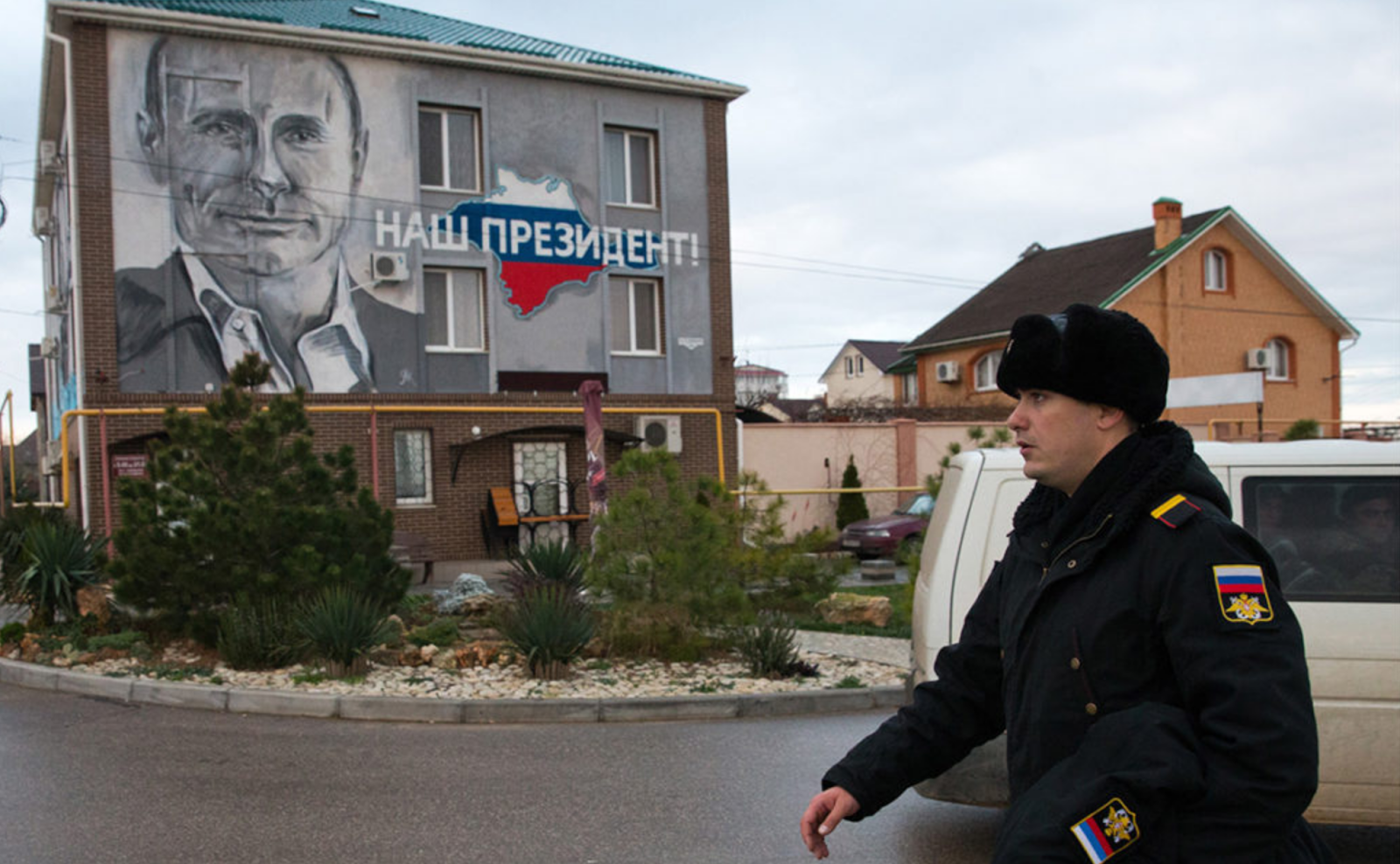 CRIMEA: Elezioni in stile sovietico e osservatori “amici di Putin”