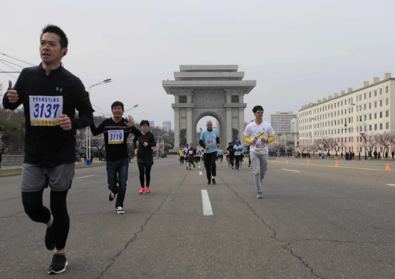 Marathon: Hundreds of foreigners join Pyongyang race as tensions ease