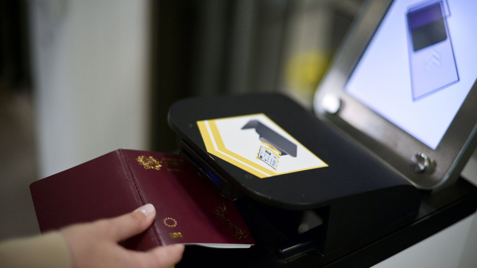 Los viajeros extracomunitarios deberán pagar 7 euros para entrar en la UE