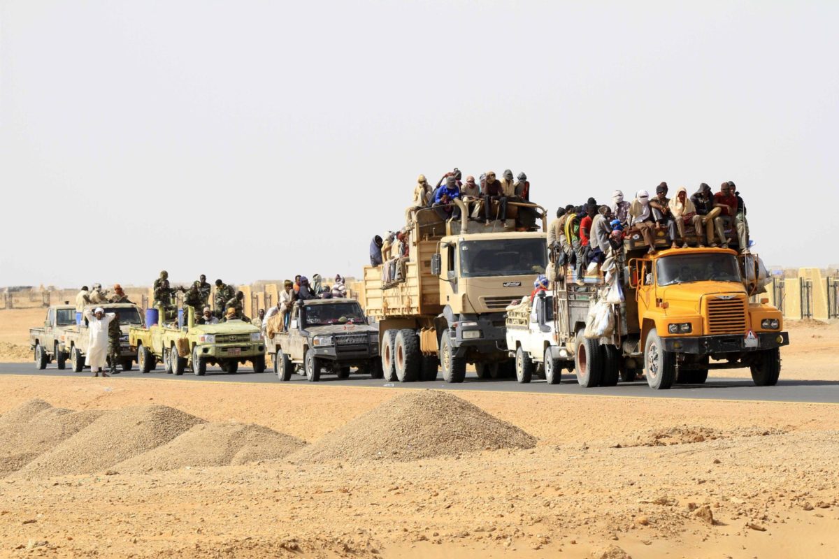 Ecco come vengono bloccati i migranti in Sudan tra abusi e violenze. E l’Europa chiude un occhio