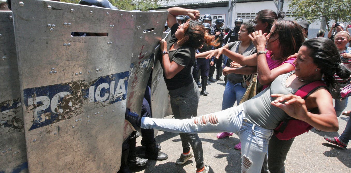 Behind the scenes of Venezuela’s deadly prison fire