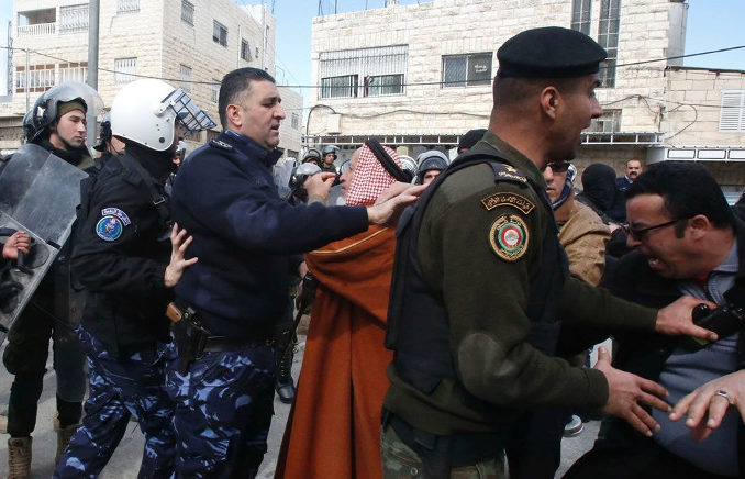L’Autorité de Ramallah interdit violemment toute manifestation de soutien à Gaza