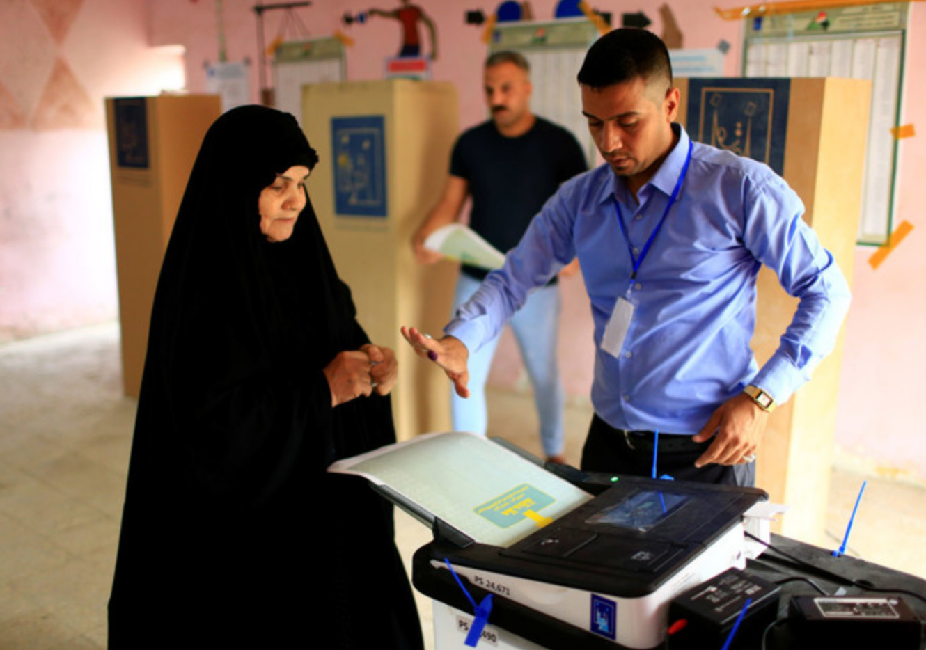 Iraq plans manual election recount only for suspect ballots