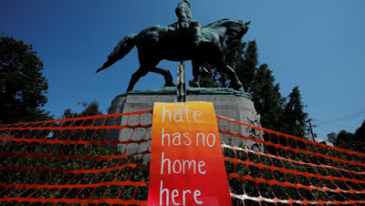 Un an après Charlottesville, l’extrême-droite a rendez-vous à Washington